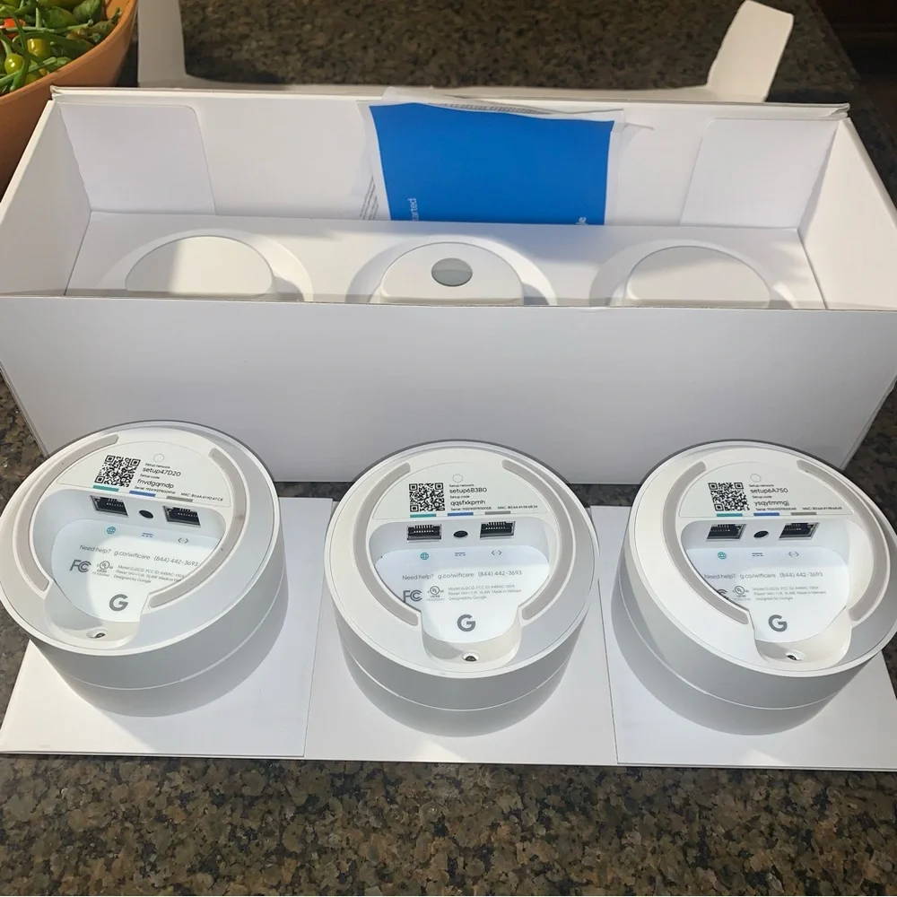 Google Wi-Fi Mesh Network System Router AC1200 Point 3-pack - Picture 4 of 9